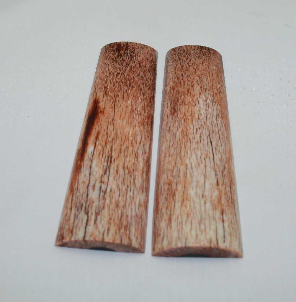 NB105NL98 Giraffe Bone Scales