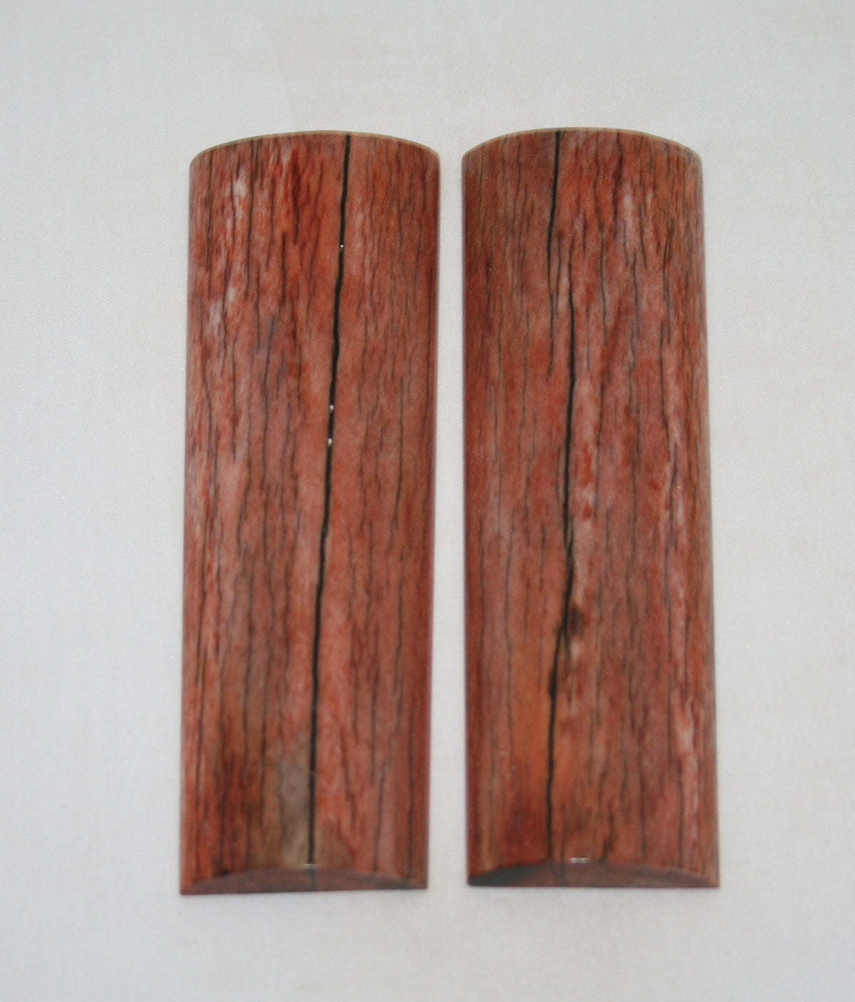 NB105S31  Giraffe Bone Scales