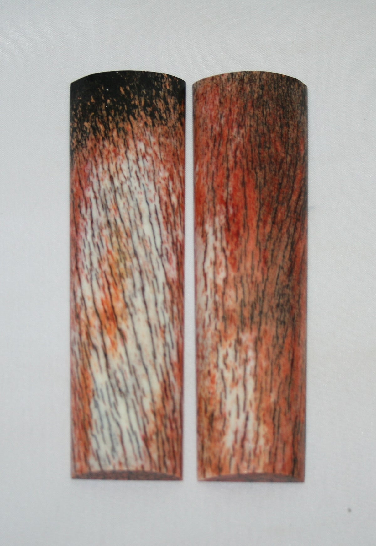 NB105S98 Giraffe Bone Scales