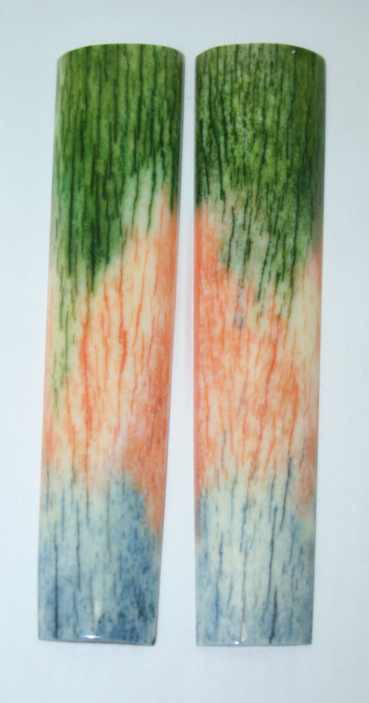 NB105T12 Giraffe Bone Scales