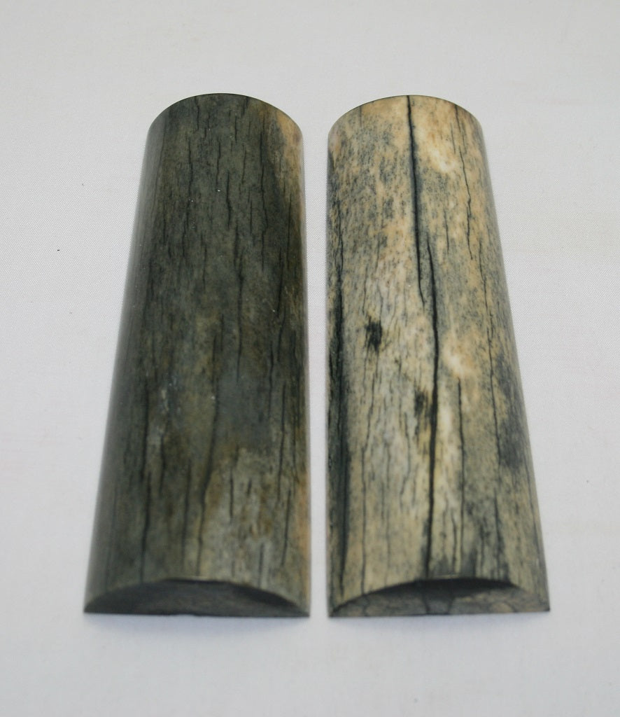 NB108AYA142 Giraffe Bone Scales Set