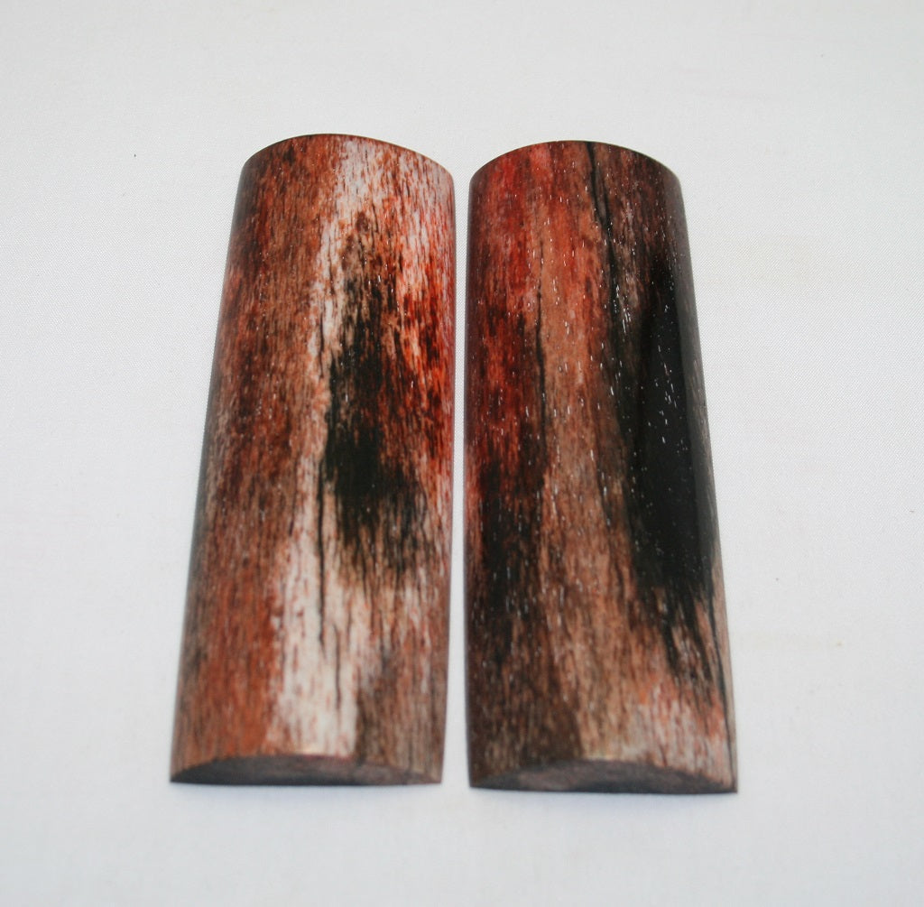 NB108AYA151 Giraffe Bone Scales Set