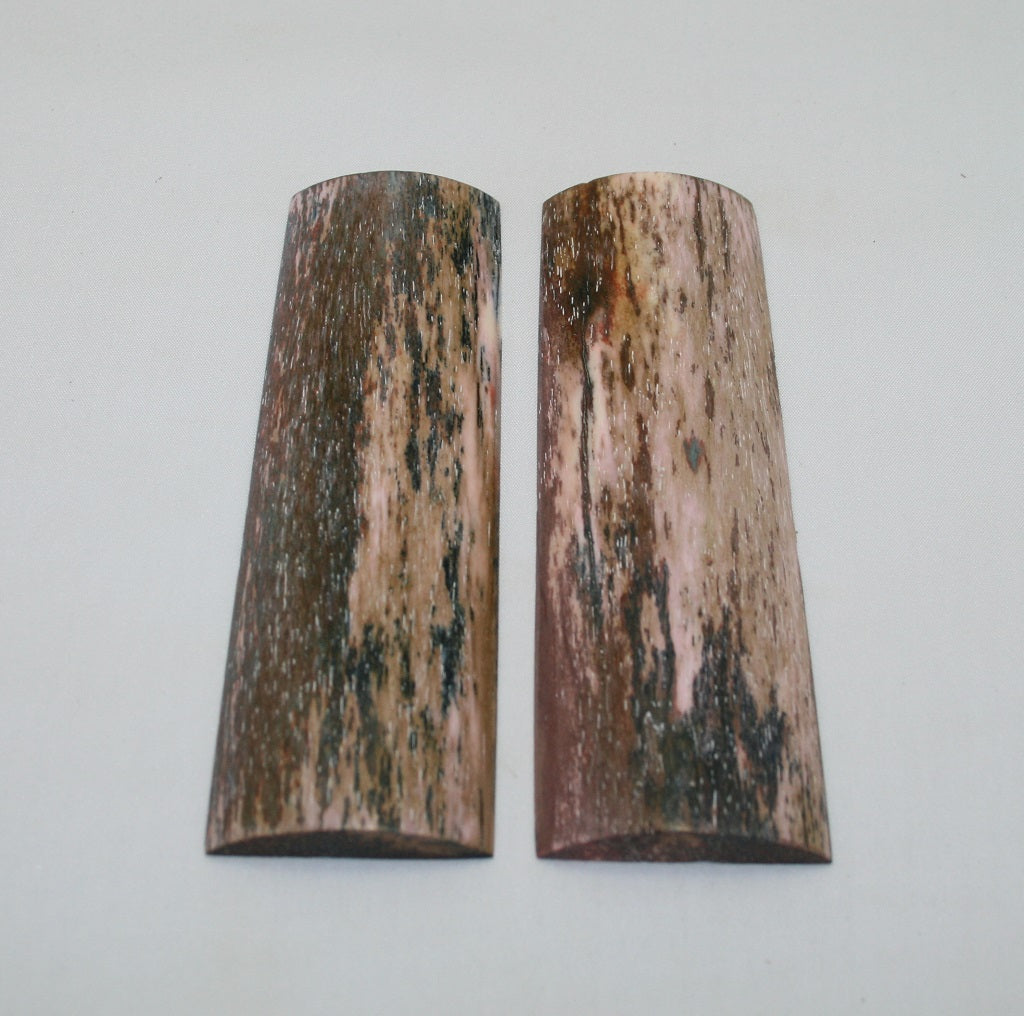 NB108AYA18 Giraffe Bone Scales Set