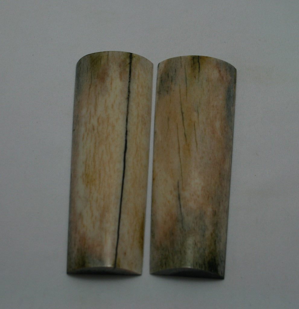 NB108AYA63 Giraffe Bone Scales Set