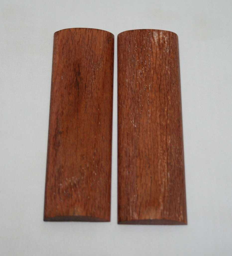 NB108FM45 Giraffe Bone Scales Set