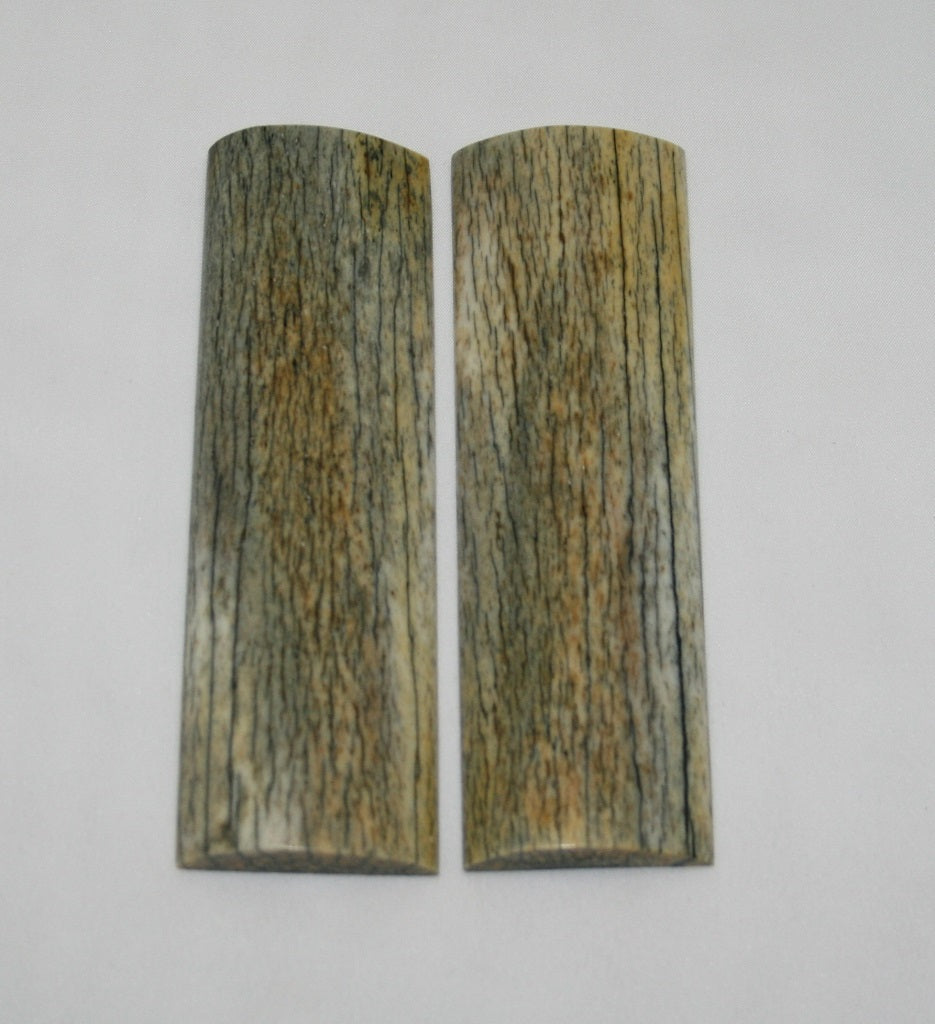 NB108FM71 Giraffe Bone Scales Set