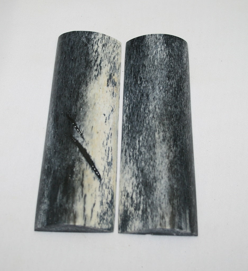 NB108F35 Giraffe Bone Scales Set