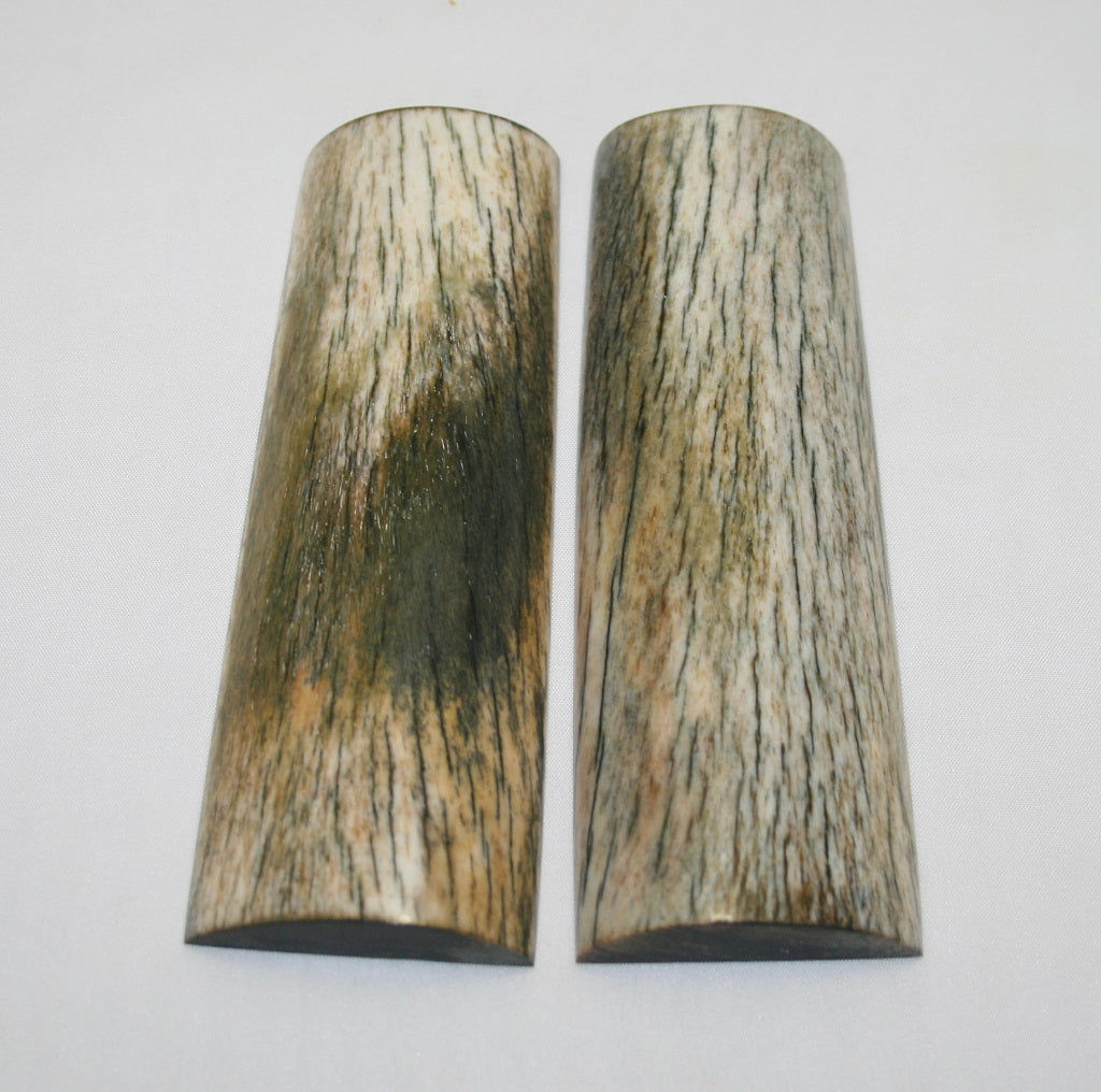 NB108LT10 Giraffe Bone Scales Set