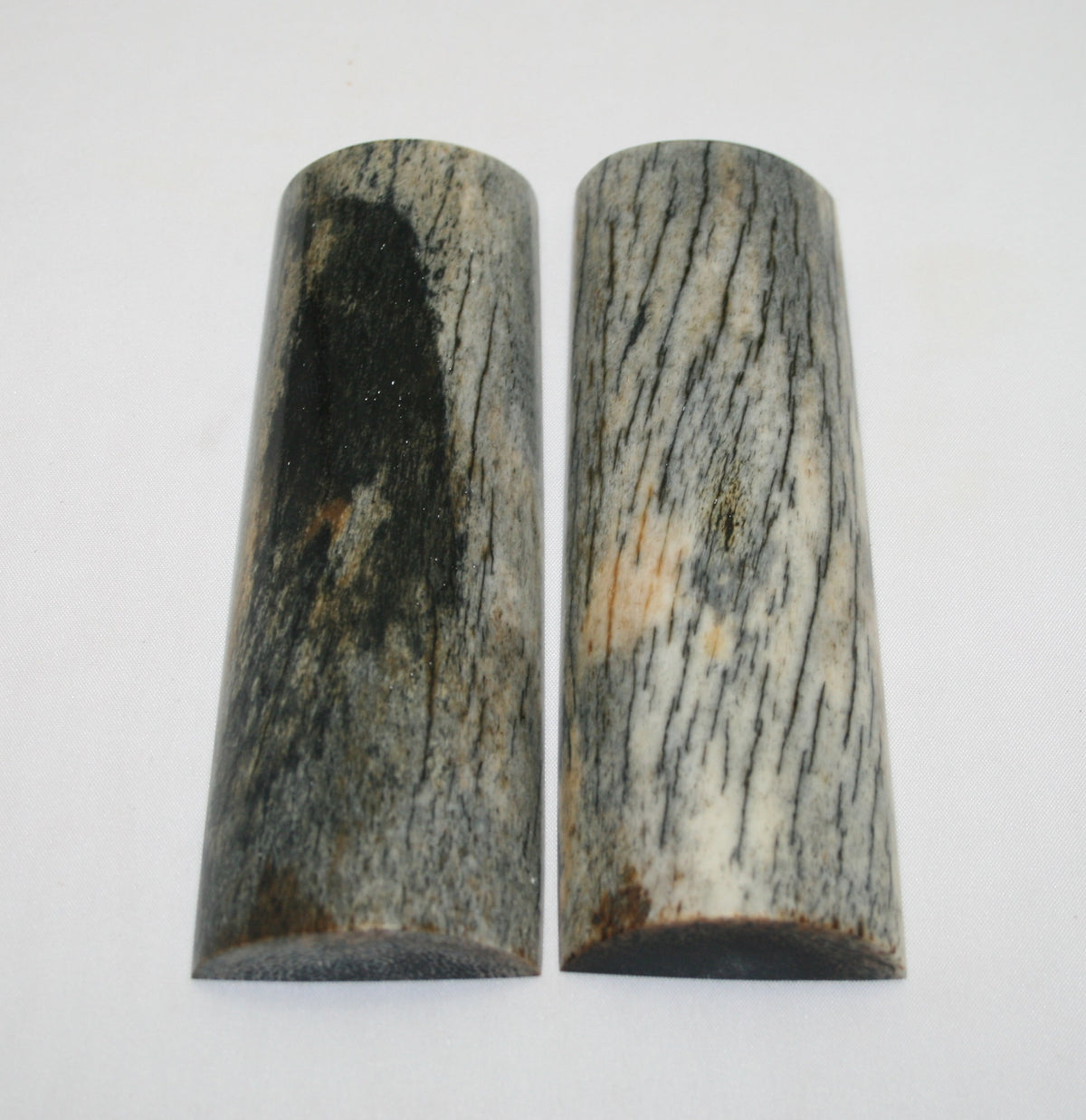 NB108LT30 Giraffe Bone Scales Set