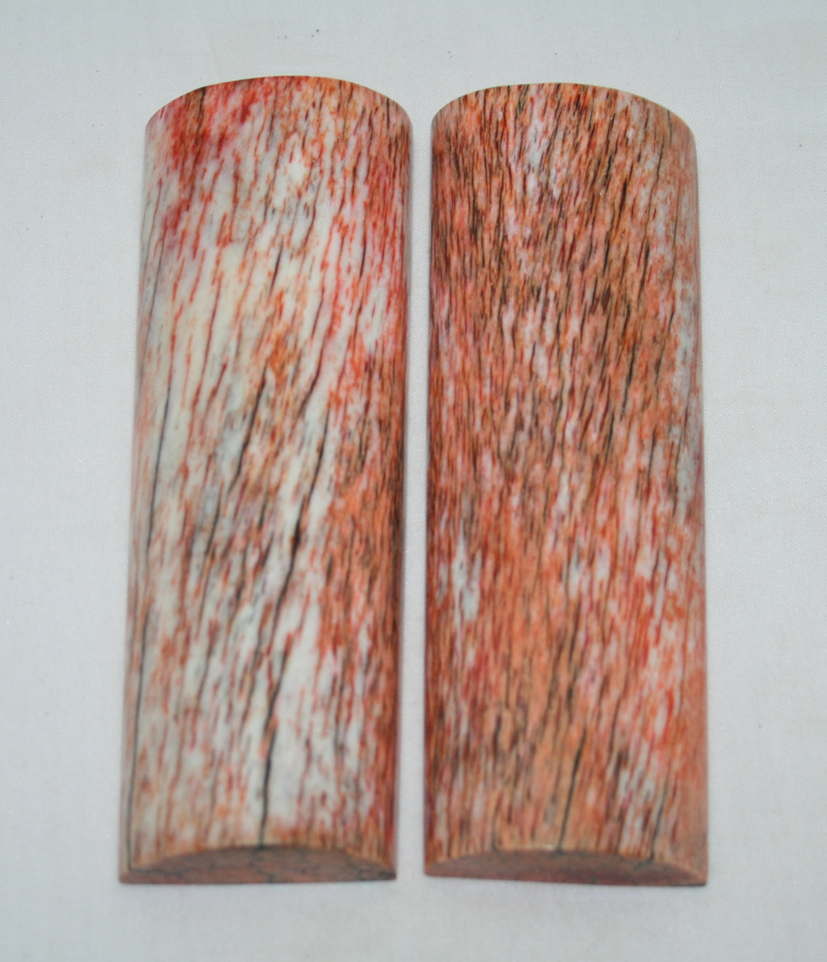 NB108L106 Giraffe Bone Scales Set