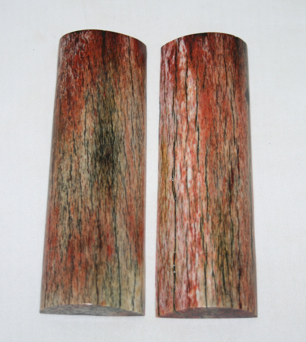 NB108L32 Giraffe Bone Scales Set