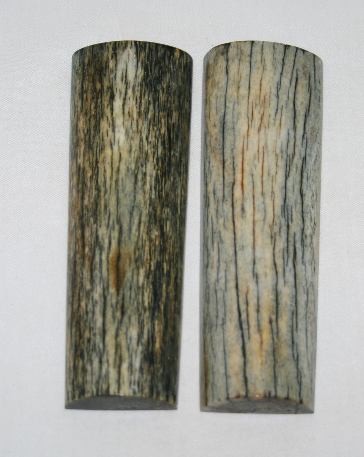 NB108L34 Giraffe Bone Scales Set