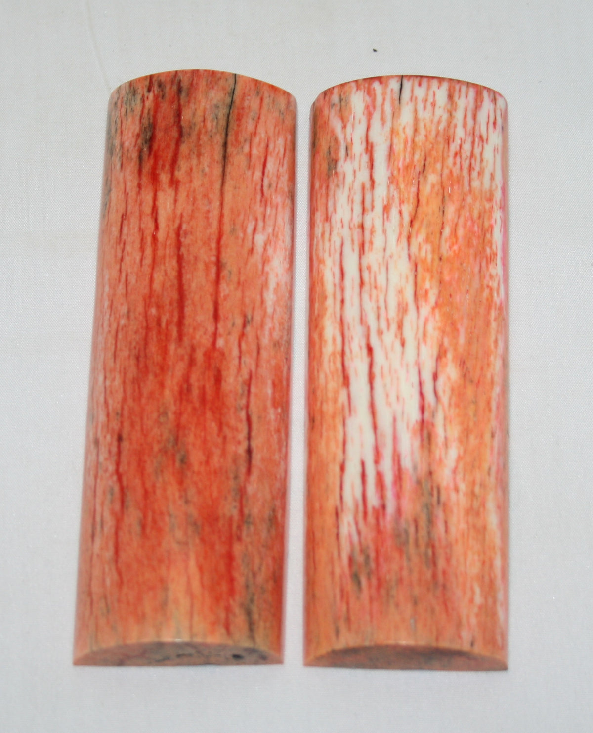 NB108L68 Giraffe Bone Scales Set