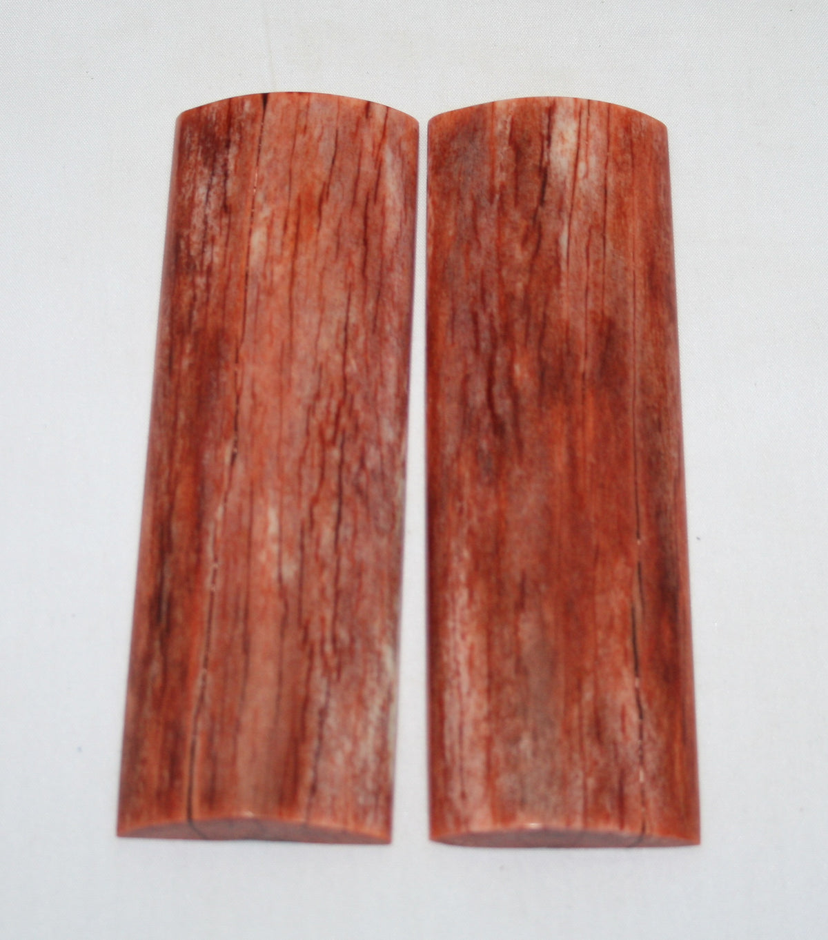 NB108L82 Giraffe Bone Scales Set