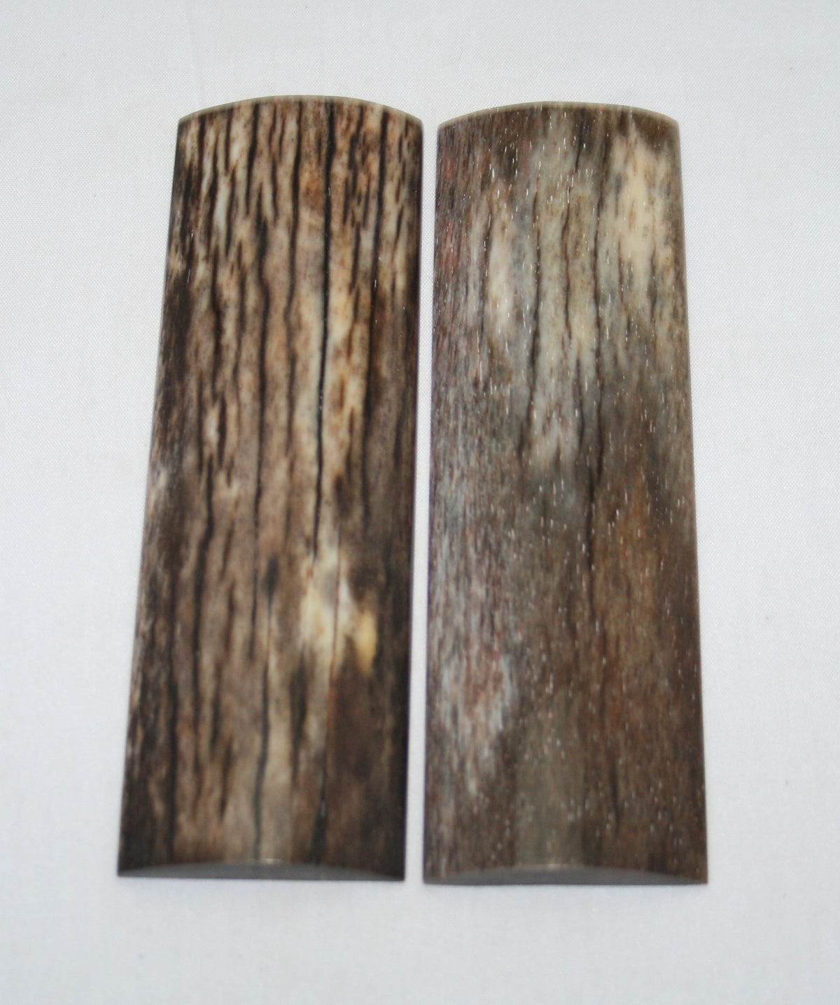 NB108L93 Giraffe Bone Scales Set