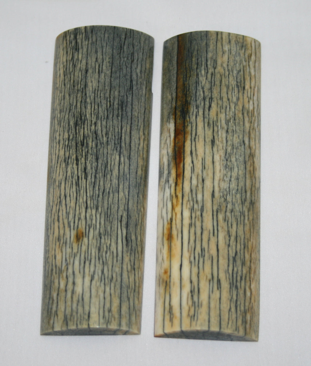 NB108M91 Giraffe Bone Scales Set