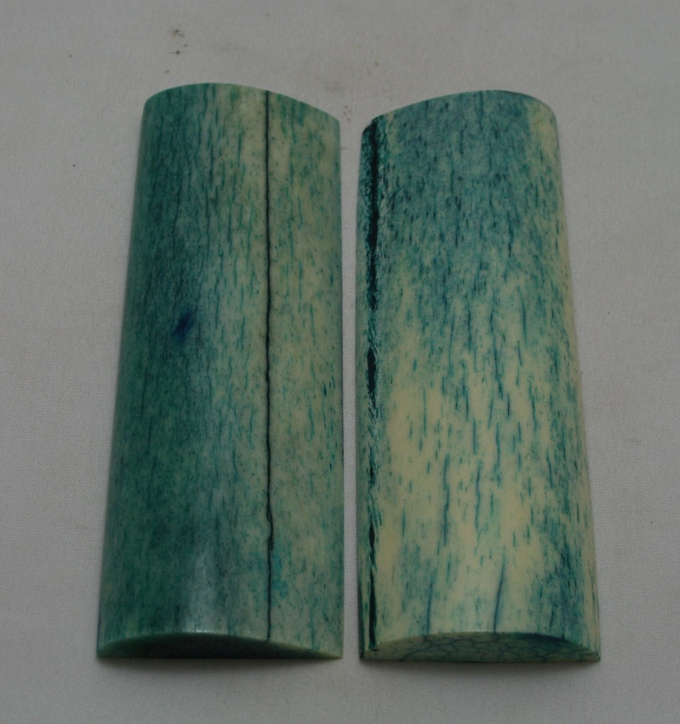 NB108MF66 Giraffe Bone Scales Set