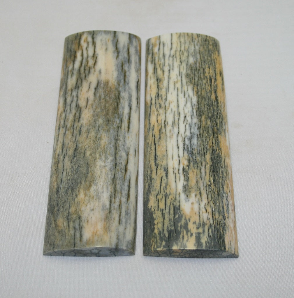 NB108MJ100 Giraffe Bone Scales Set