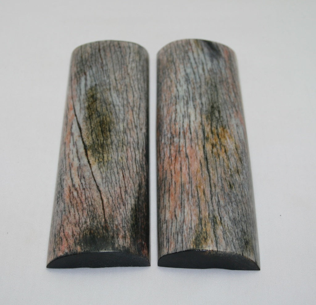 NB108MJ138 Giraffe Bone Scales Set