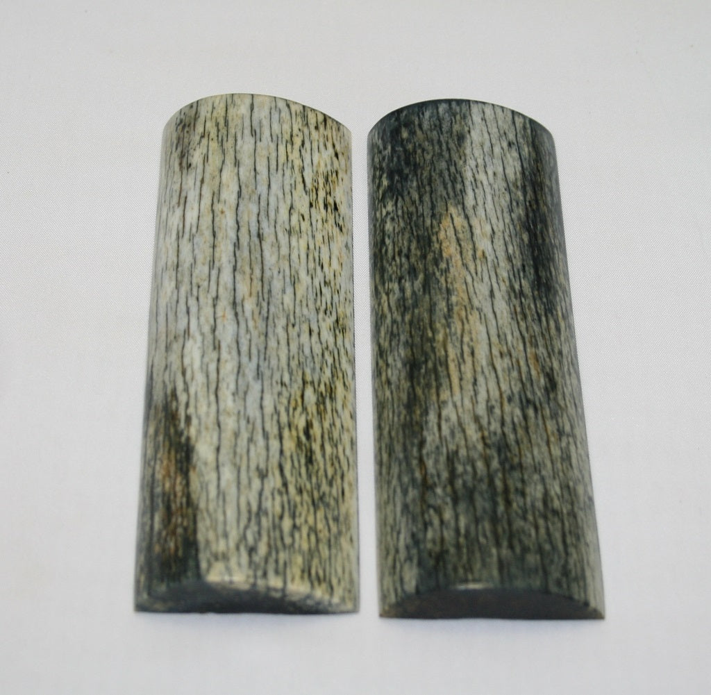 NB108MJ148 Giraffe Bone Scales Set