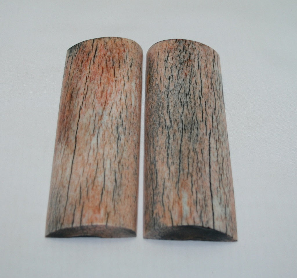 NB108MJ163 Giraffe Bone Scales Set