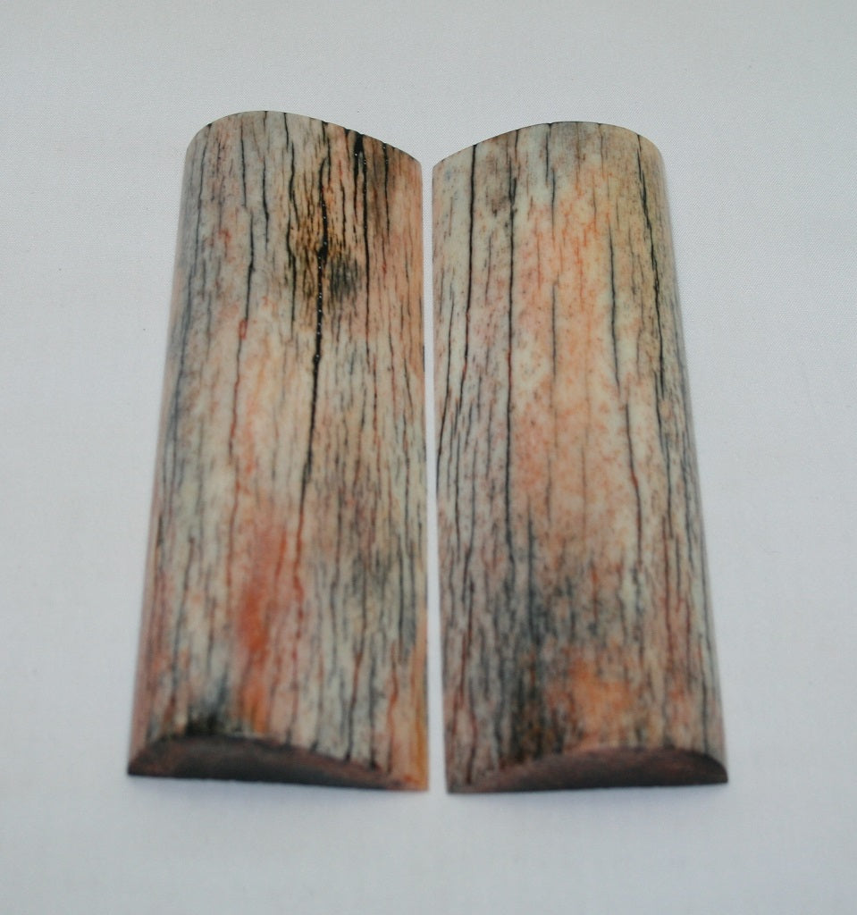 NB108MJ184 Giraffe Bone Scales Set