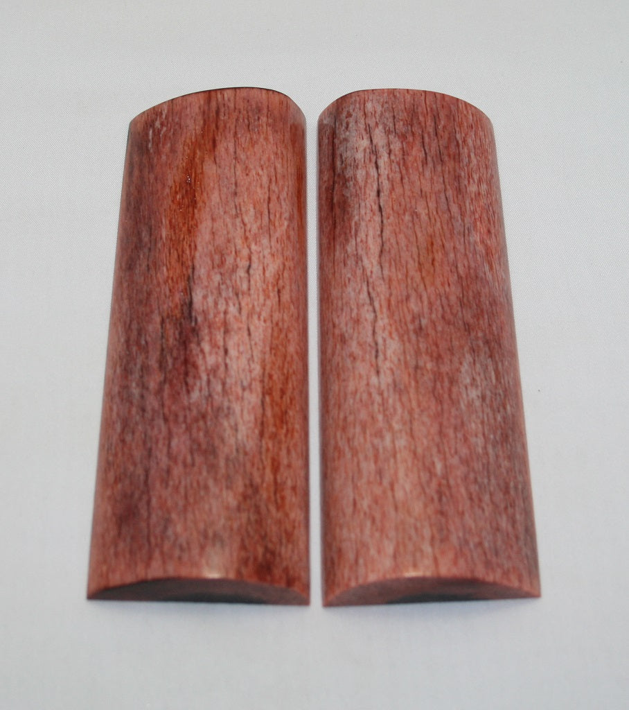 NB108MJ209 Giraffe Bone Scales Set