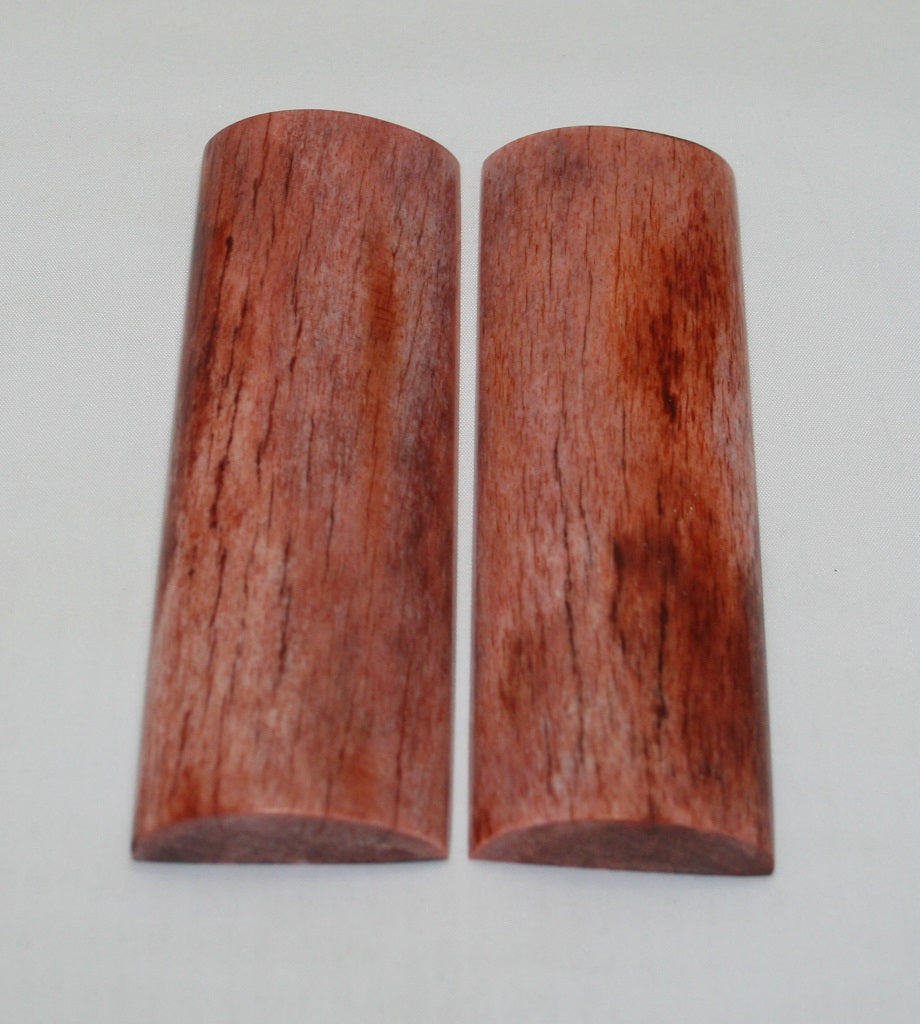 NB108MJ213 Giraffe Bone Scales Set