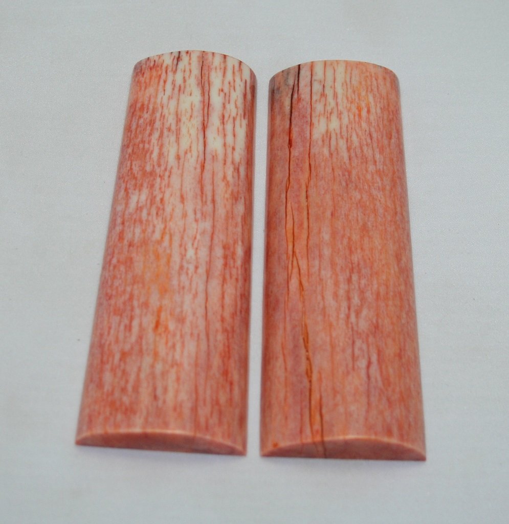 NB108MJ58 Giraffe Bone Scales Set