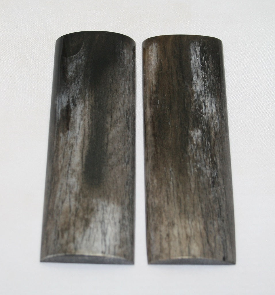 NB108MJ63 Giraffe Bone Scales Set