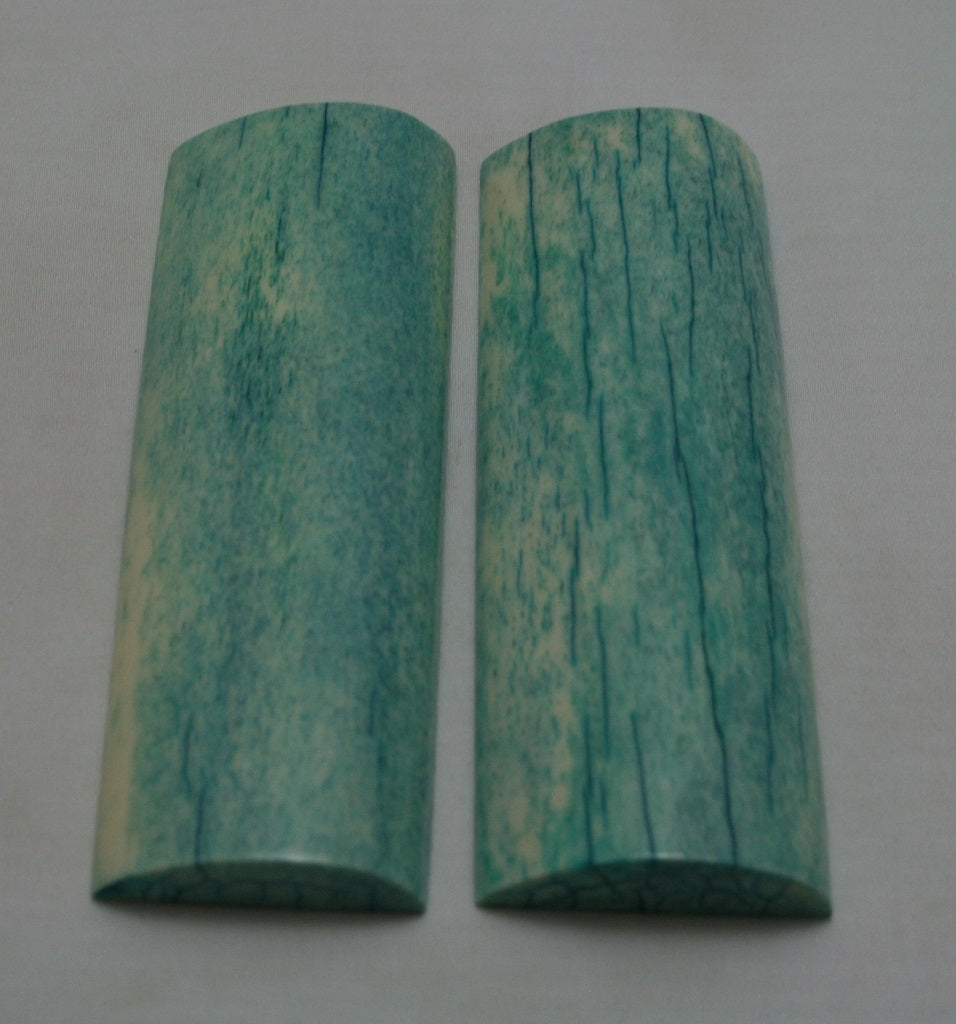 NB108MJ68 Giraffe Bone Scales Set