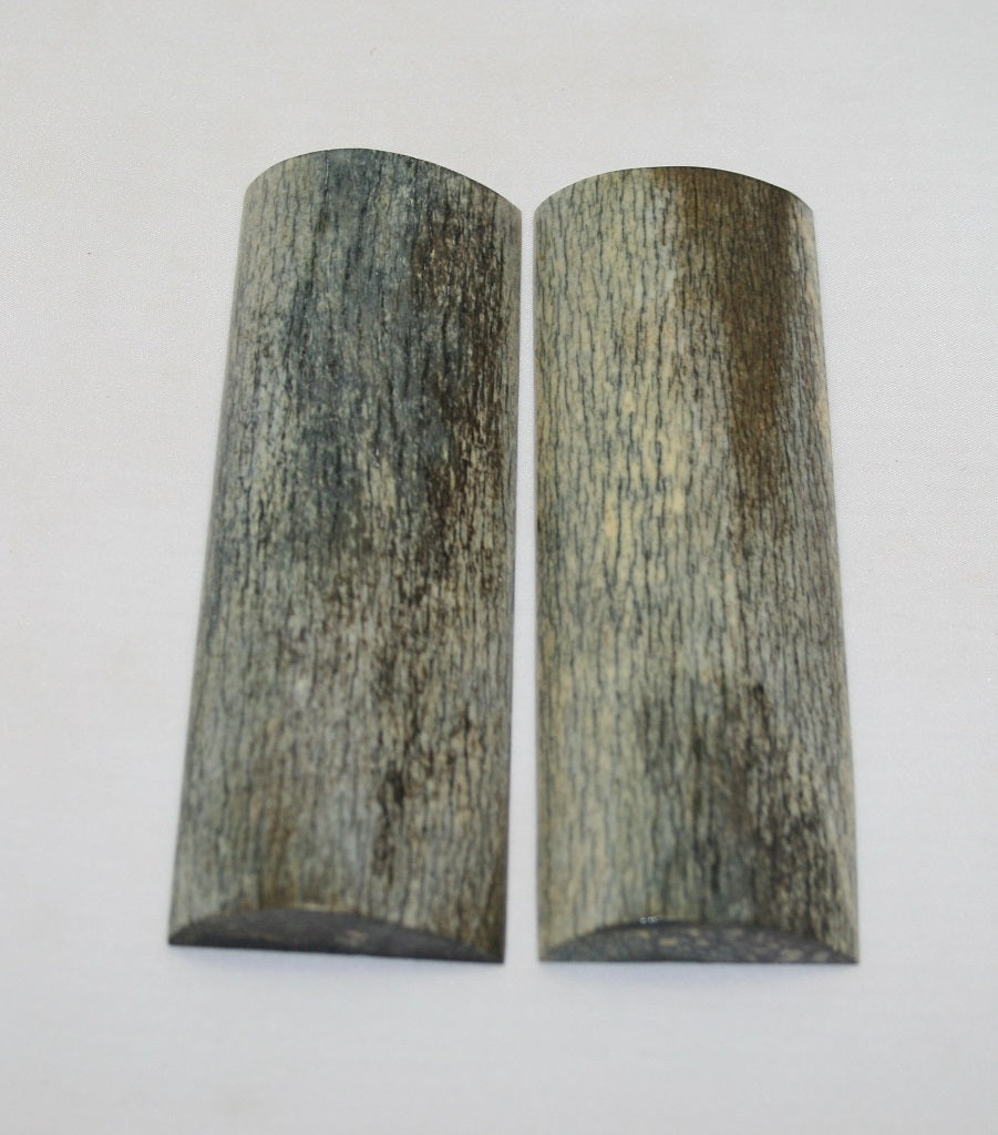 NB108MJ79 Giraffe Bone Scales Set