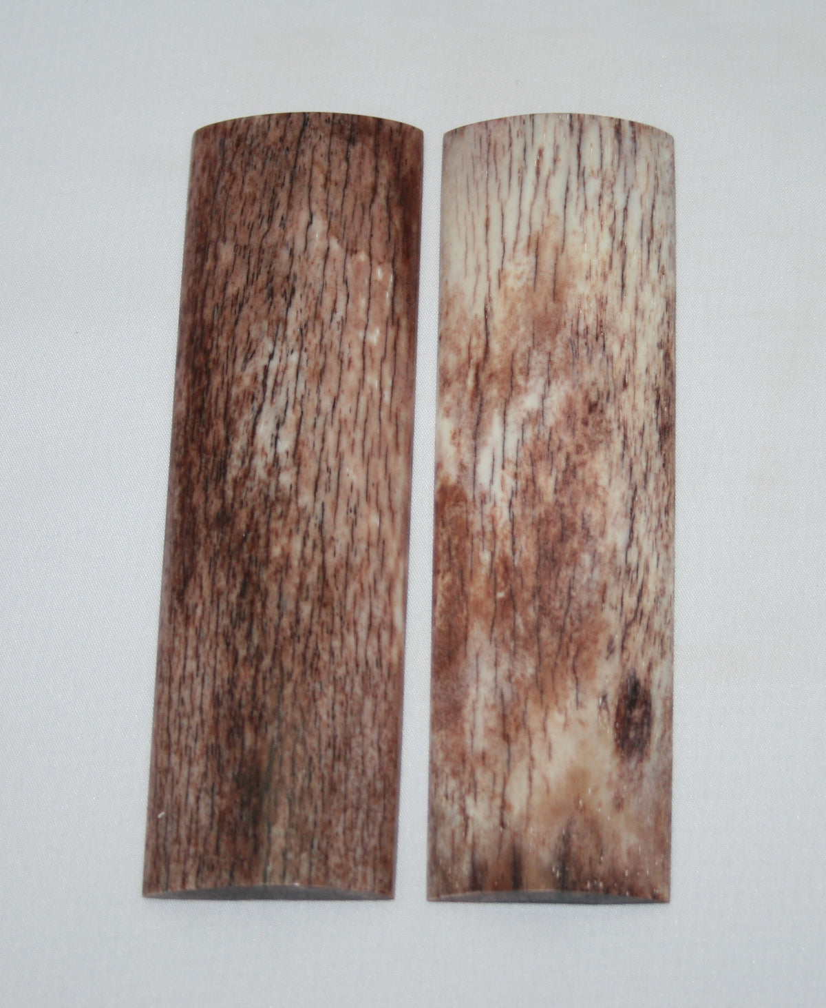 NB108N7 Giraffe Bone Scales Set