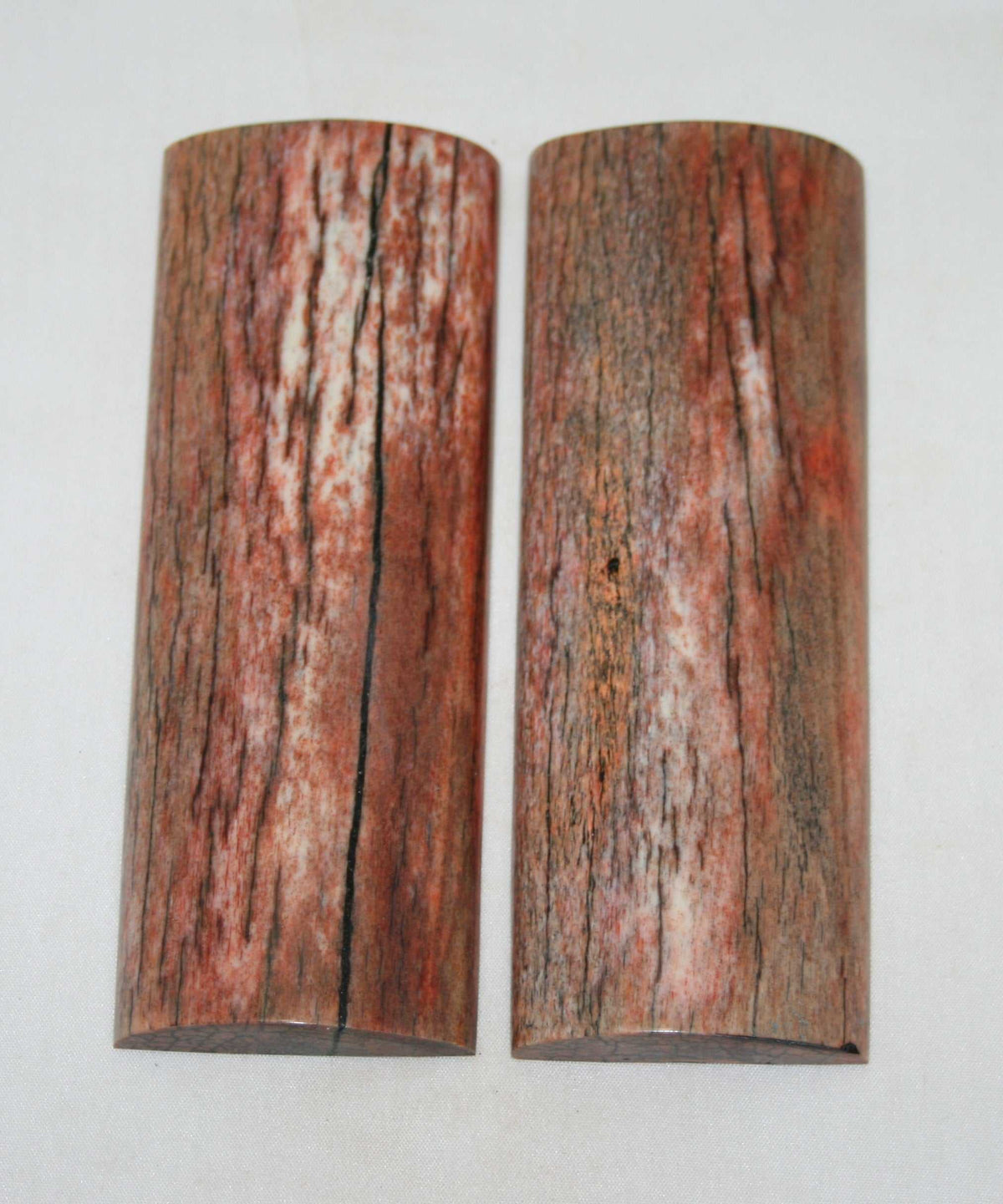 NB108S143 Giraffe Bone Scales