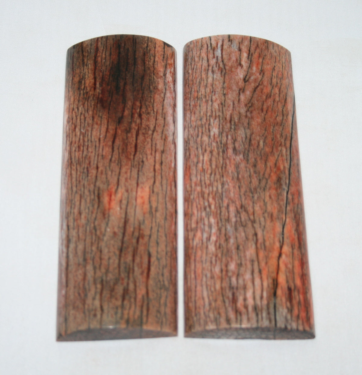 NB108S60 Giraffe Bone Scales