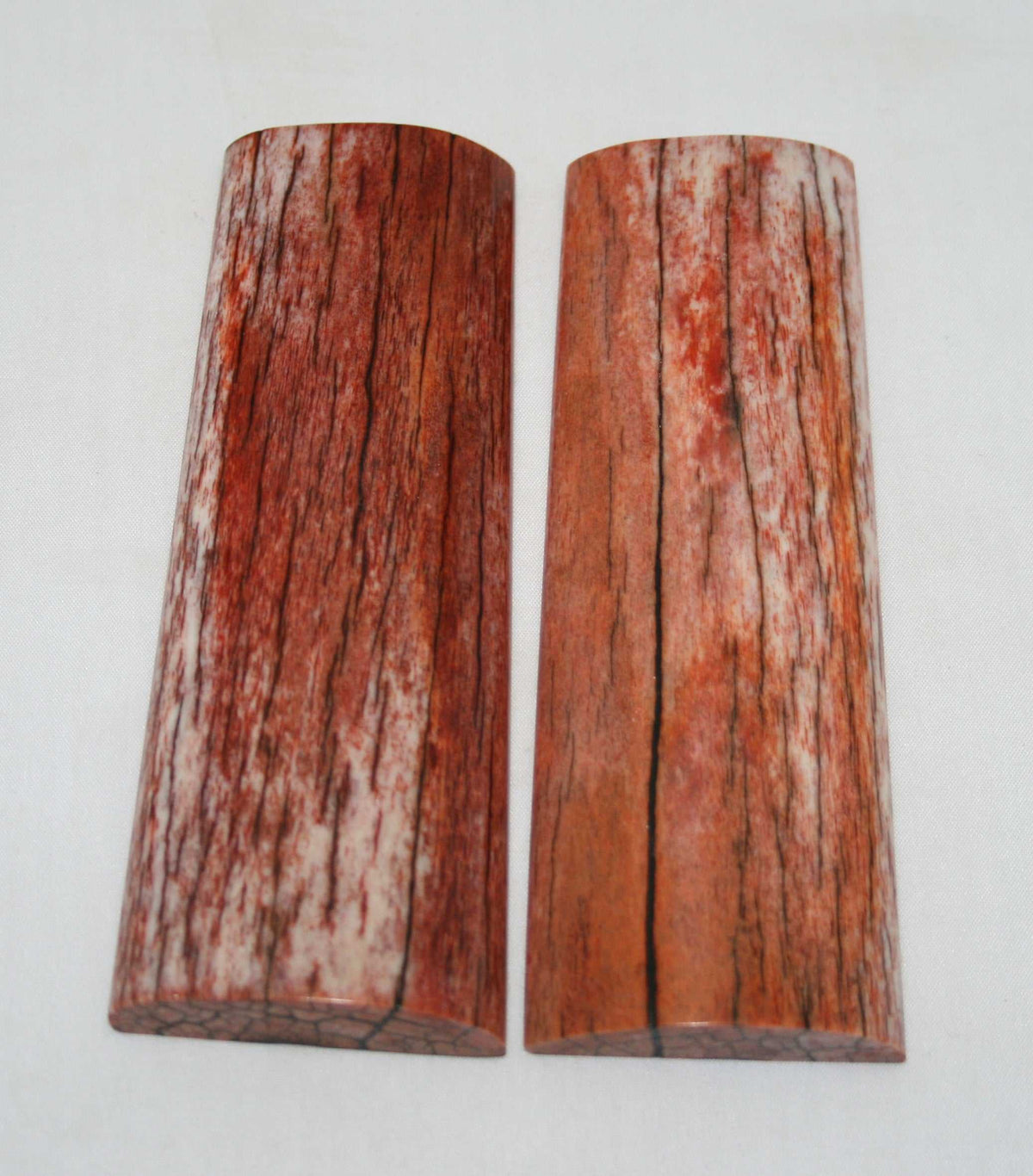 NB108S87 Giraffe Bone Scales