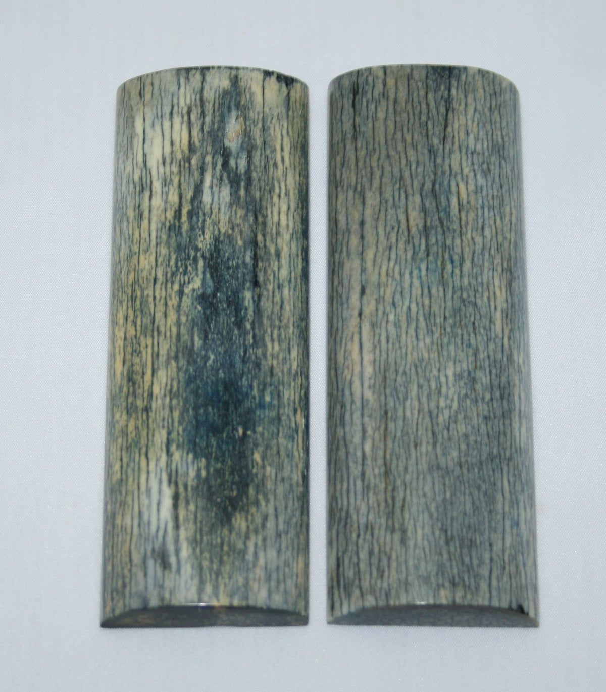 NB108T50 Giraffe Bone Scales Set