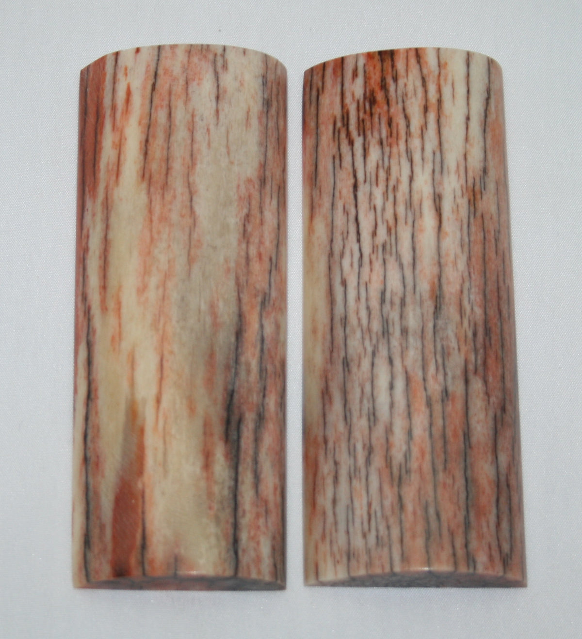 NB108YY10 Giraffe Bone Scales Set