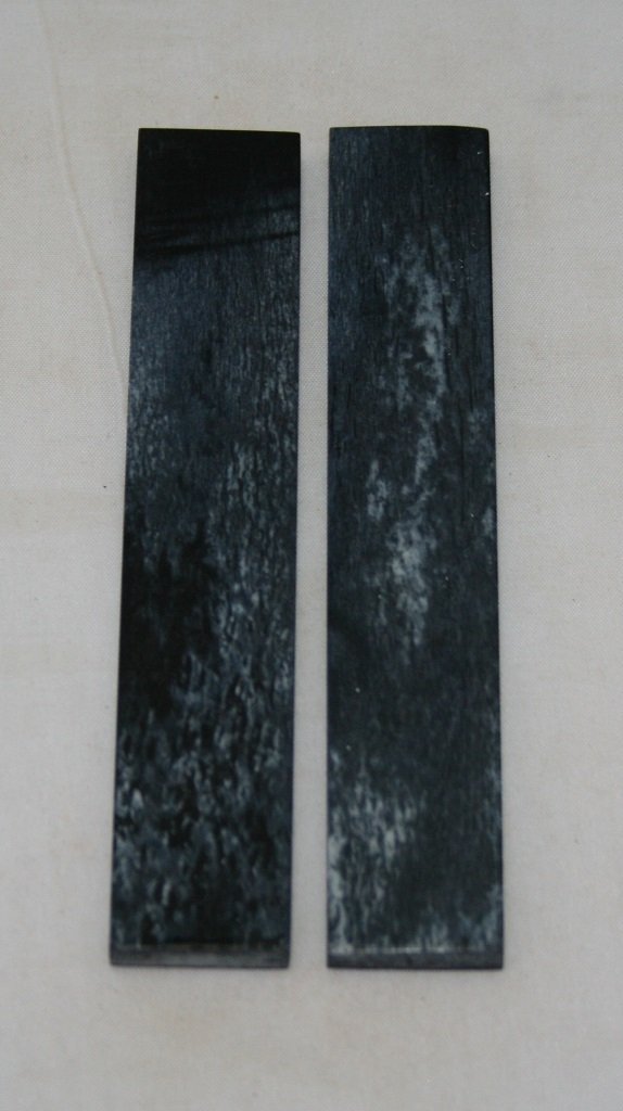 NB102S29 Giraffe Bone Scales - Jantz Supply