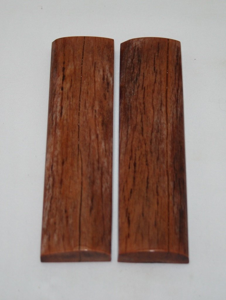 NB104FM34 Giraffe Bone Scales - Jantz Supply