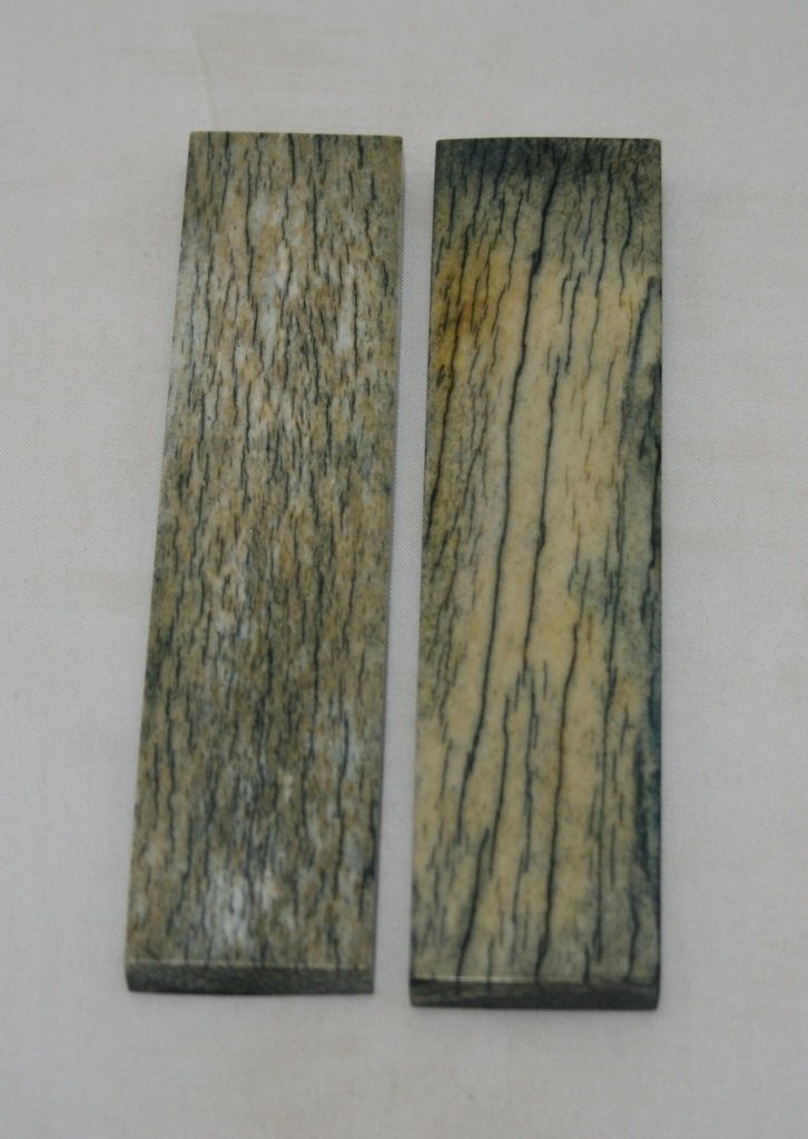 NB104S101 Giraffe Bone Scales - Jantz Supply