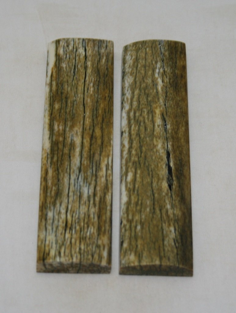 NB104S124 Giraffe Bone Scales - Jantz Supply