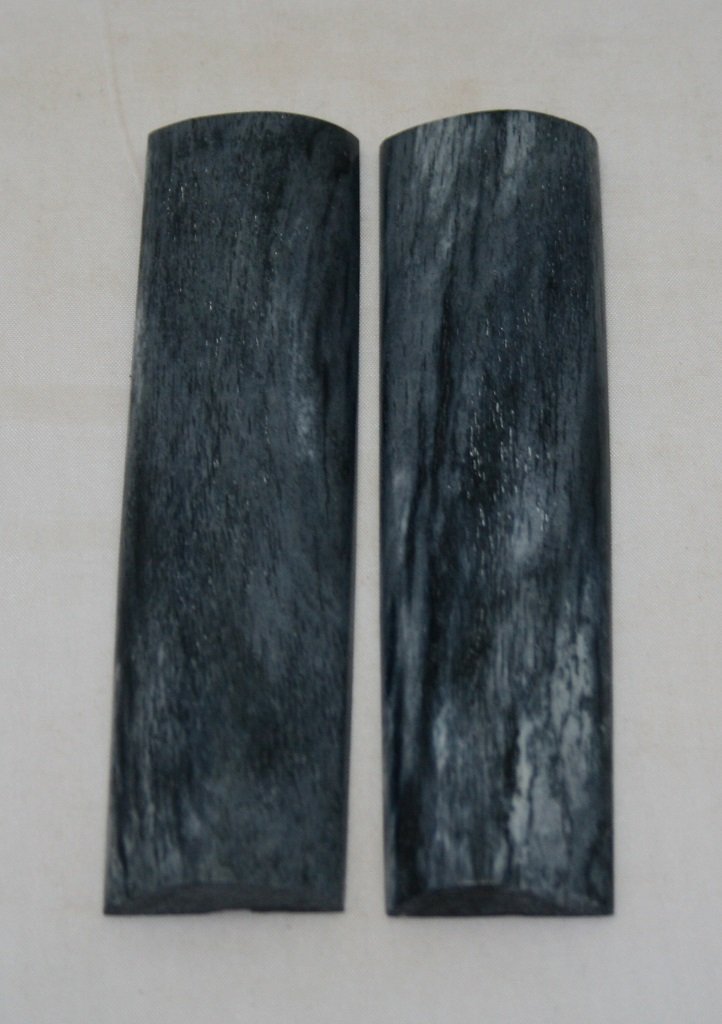 NB104S93 Giraffe Bone Scales - Jantz Supply