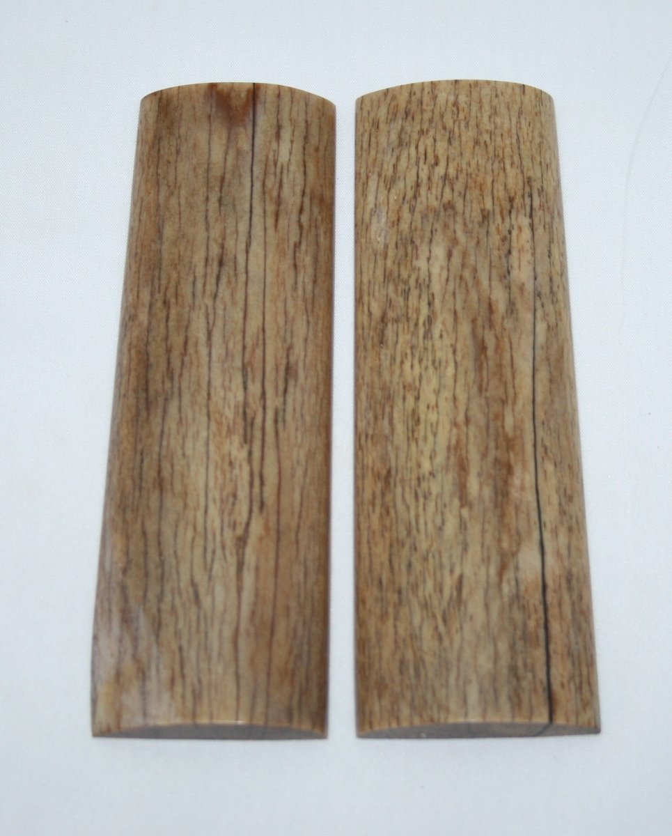 NB108G159 Giraffe Bone Scales Set - Jantz Supply