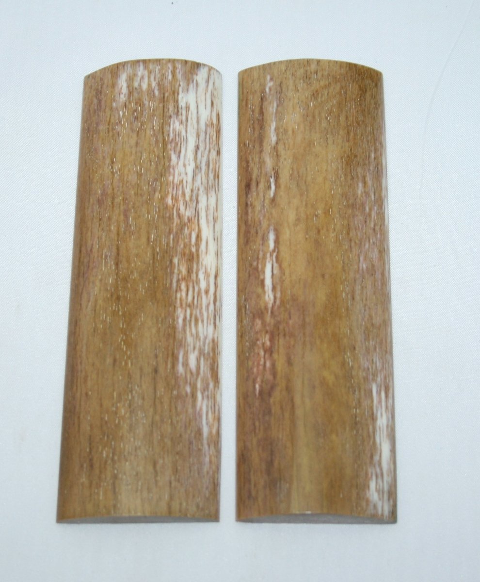 NB108G173 Giraffe Bone Scales Set - Jantz Supply