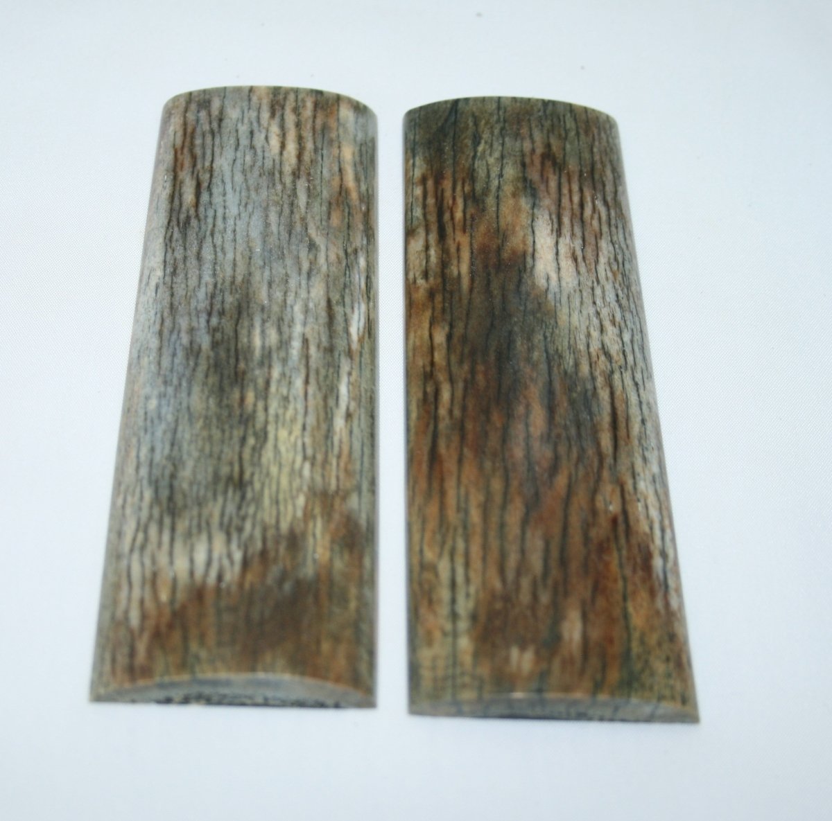 NB108G178 Giraffe Bone Scales Set - Jantz Supply