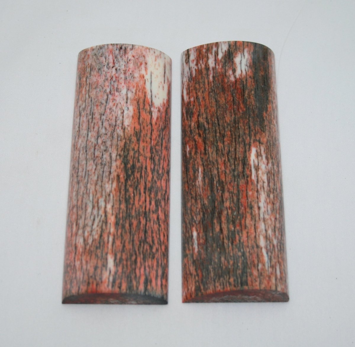 NB108G184 Giraffe Bone Scales Set - Jantz Supply