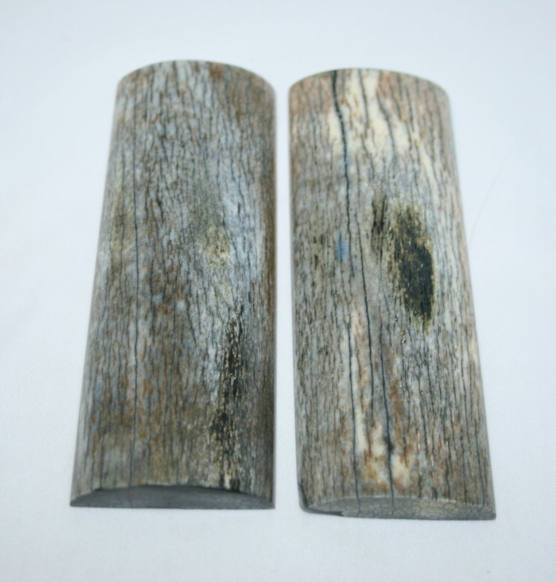 NB108G211 Giraffe Bone Scales Set - Jantz Supply