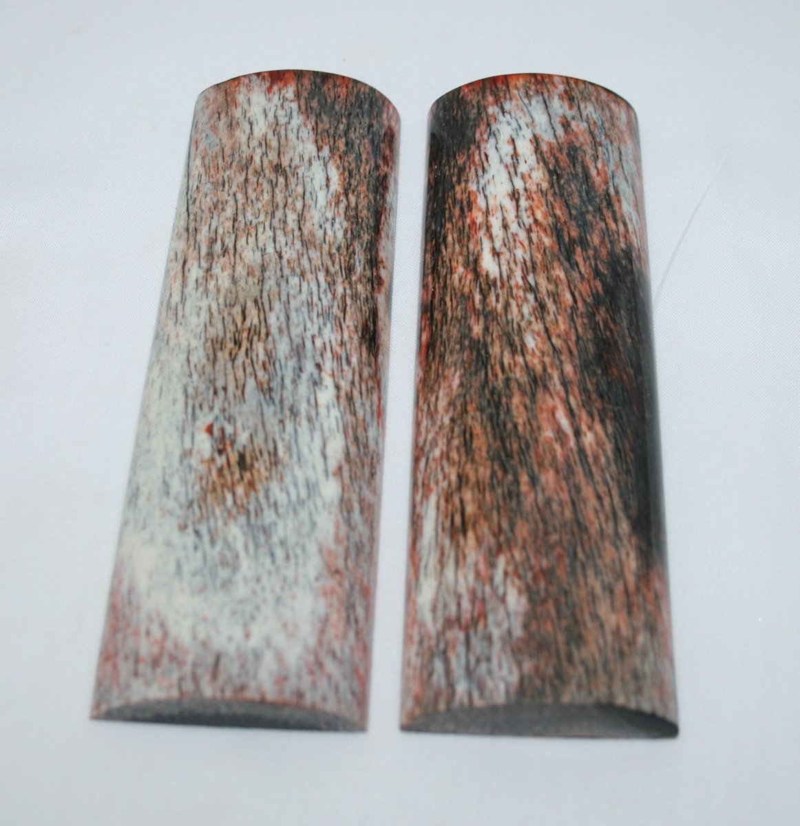 NB108G212 Giraffe Bone Scales Set - Jantz Supply