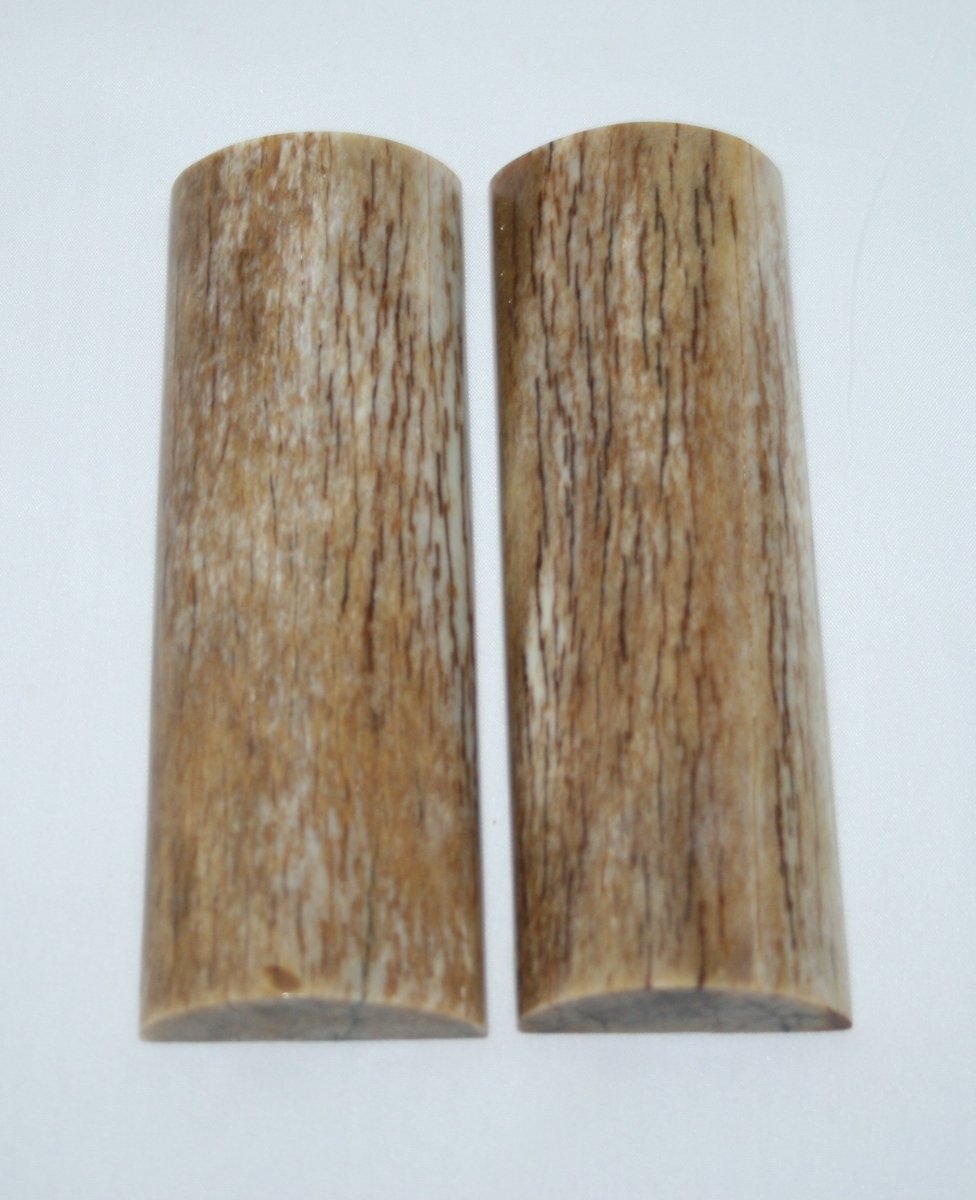 NB108G44 Giraffe Bone Scales Set - Jantz Supply